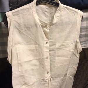 Super cute new white button down size small